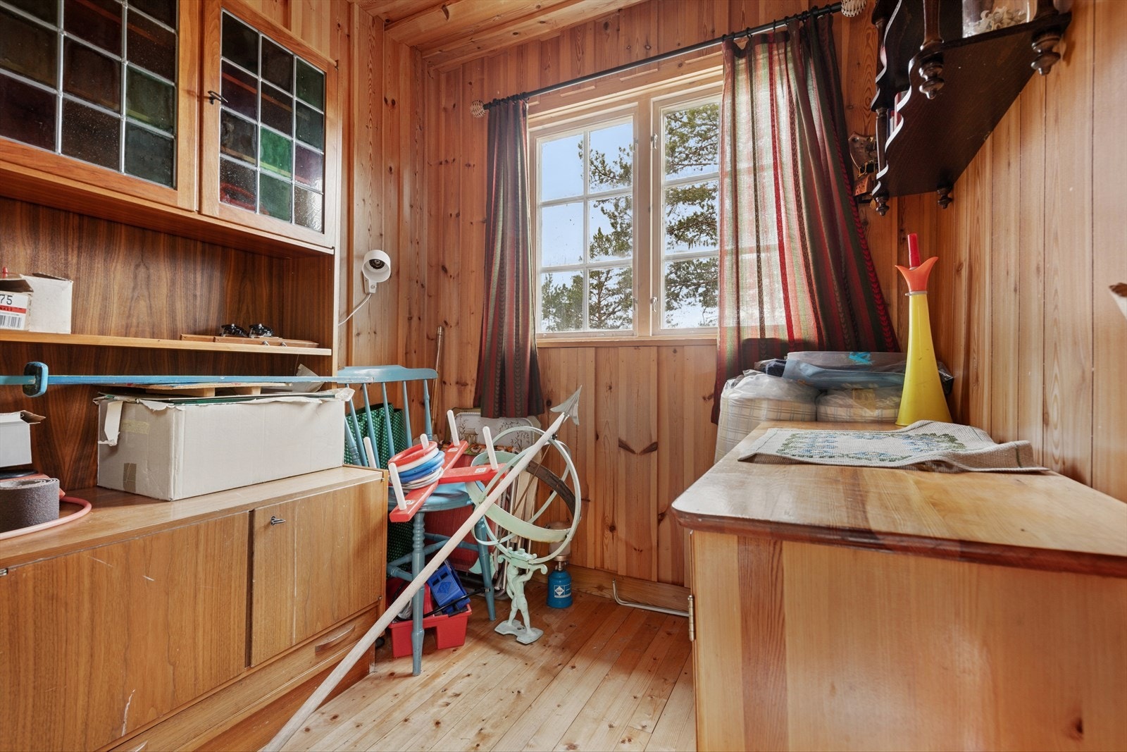 Bod/innredet rom i hytta. Galleribilde