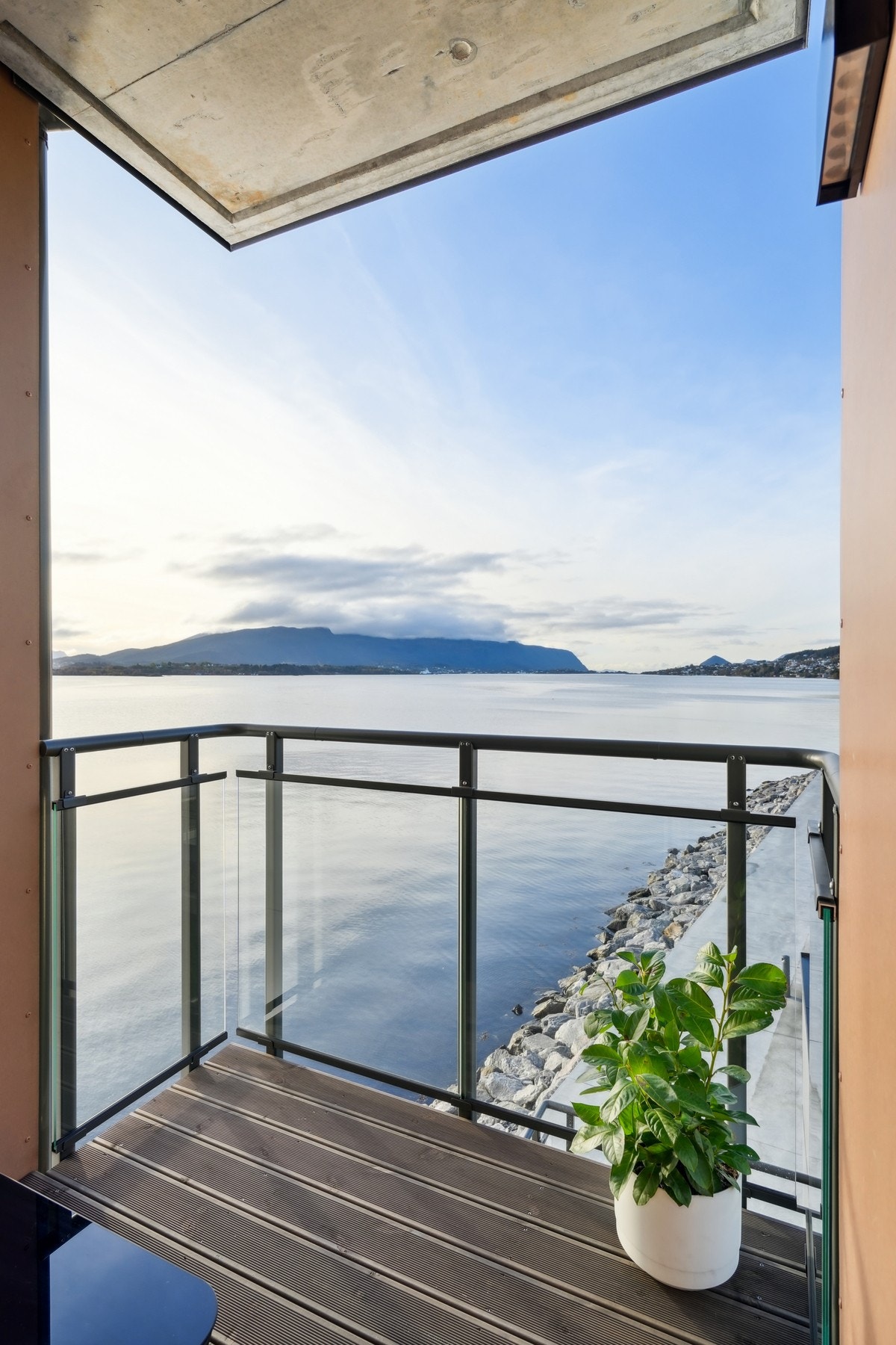 Veranda. Galleribilde