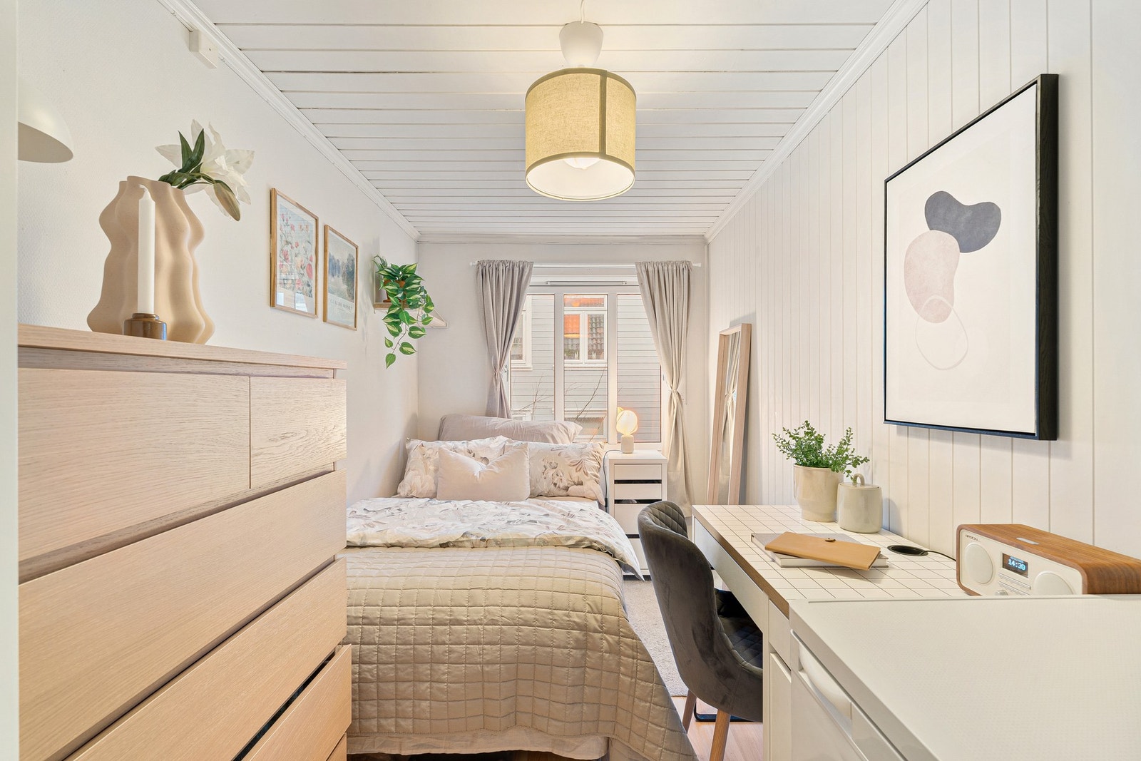 Pent soverom med gode innredningsmuligheter. Galleribilde