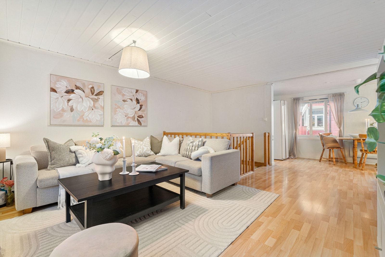 EiendomsMegler 1 ved Markus Tangvik har gleden av å presentere en sjarmerende bygårdsleilighet i Kirkegata 27 på Møllenberg. Foto: Krokstad&Nervik. Galleribilde