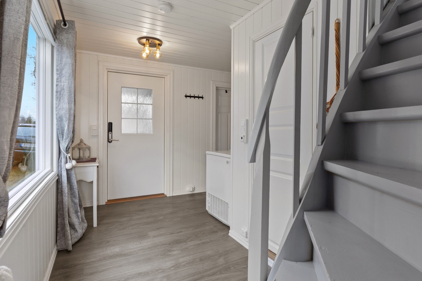 Inngangsparti. Galleribilde