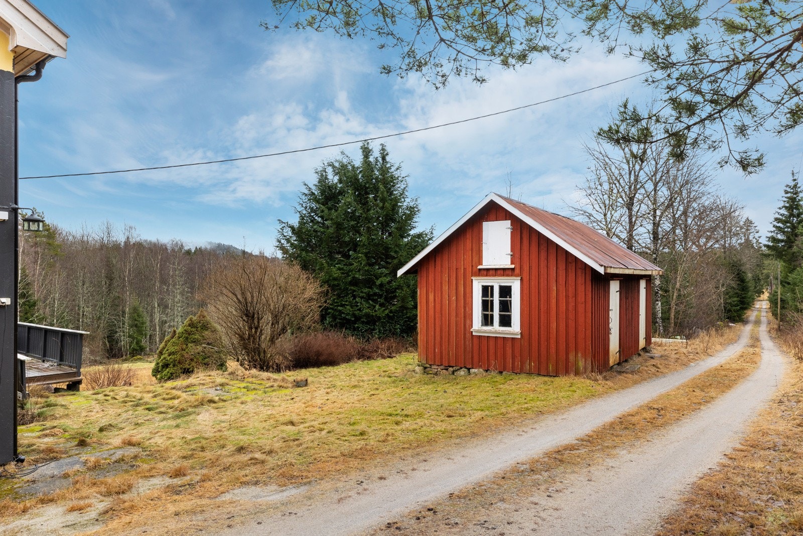 Utehus på ca. 25 kvm. Galleribilde