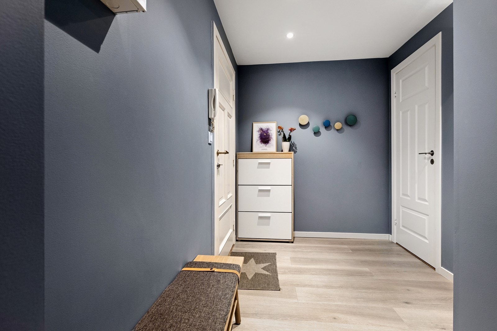 Entré. Galleribilde