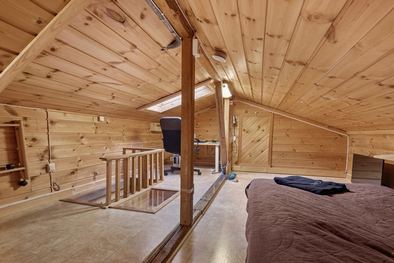 Stort loft som er perfekt for ungdommen! Galleribilde