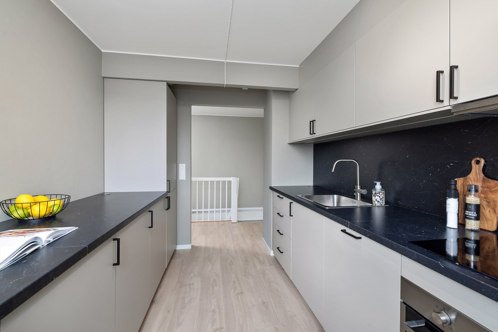 Moderne kjøkkenløsning fra 2024 Galleribilde