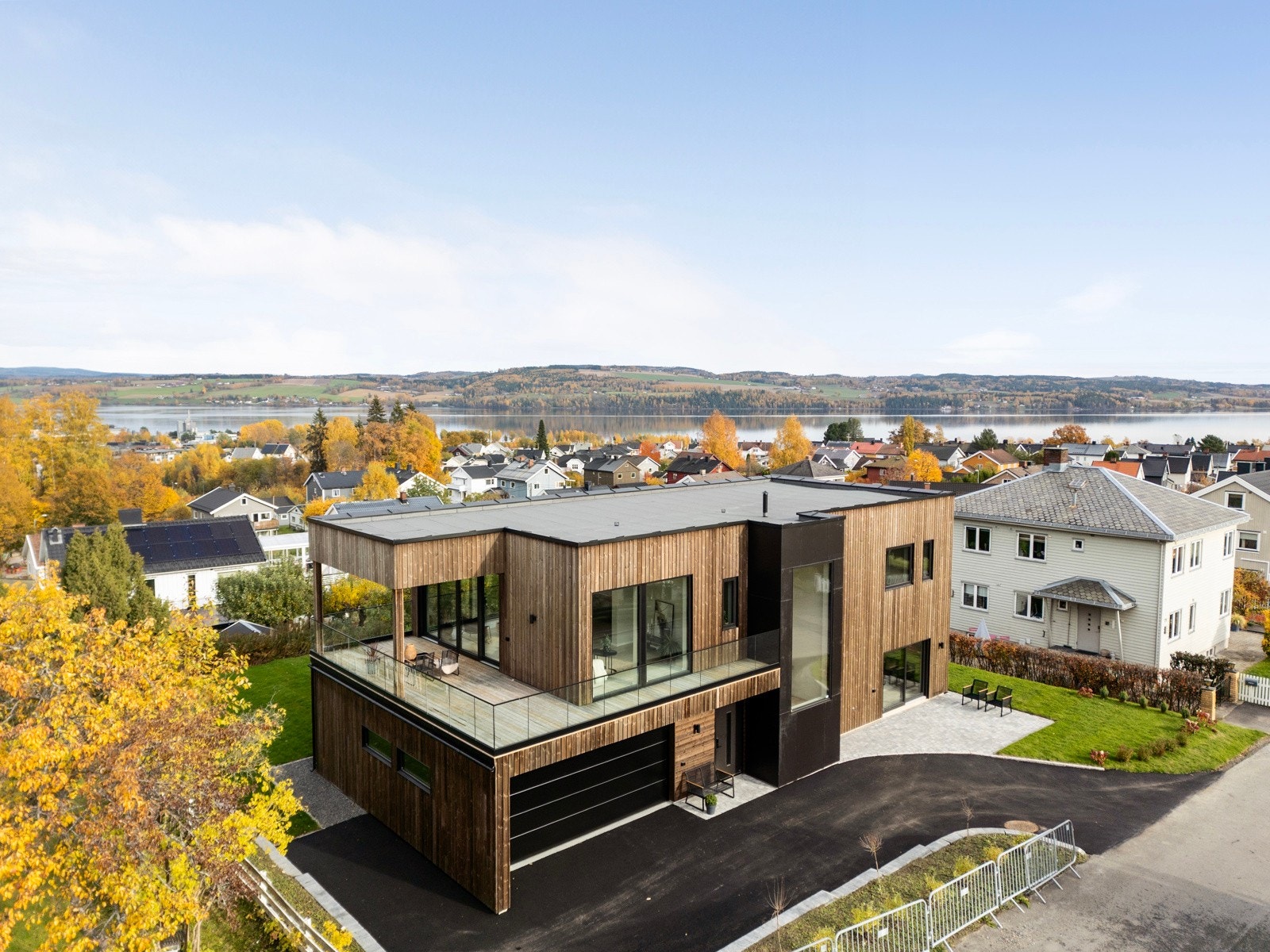 Chr. Michelsens Gate 27 er beliggende i et attraktivt, rolig og veletablert boligområde på Tongjordet. Galleribilde