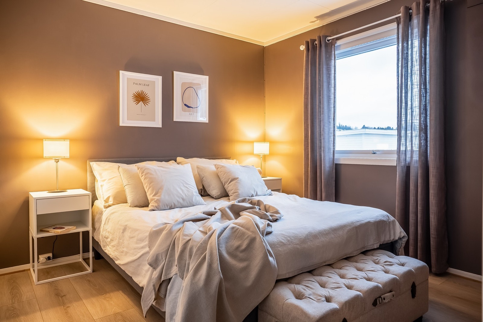 Boligens 2 soverom er på hhv 11 kvm og 10,4 kvm Galleribilde