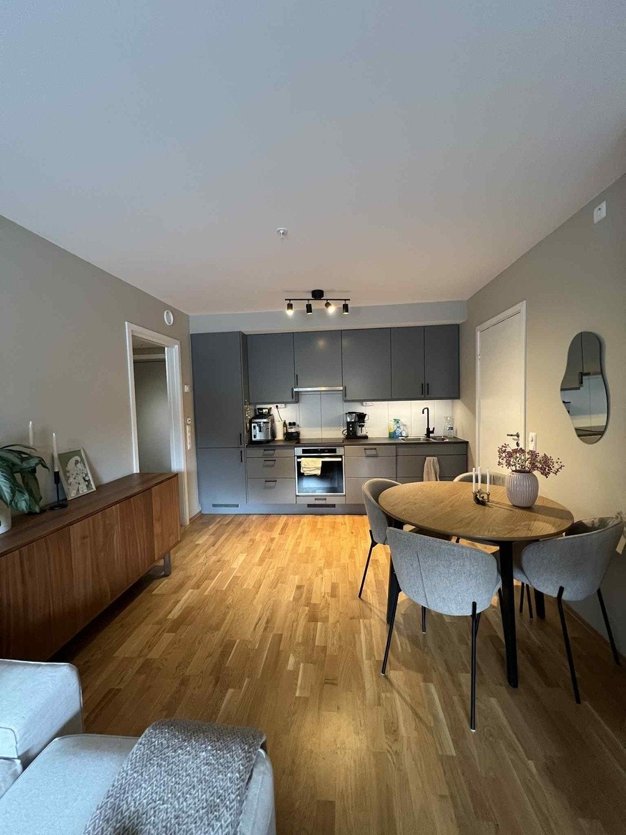 Kjøkken og spisestue - Slik ser det ut hos nåværende leietakere Galleribilde