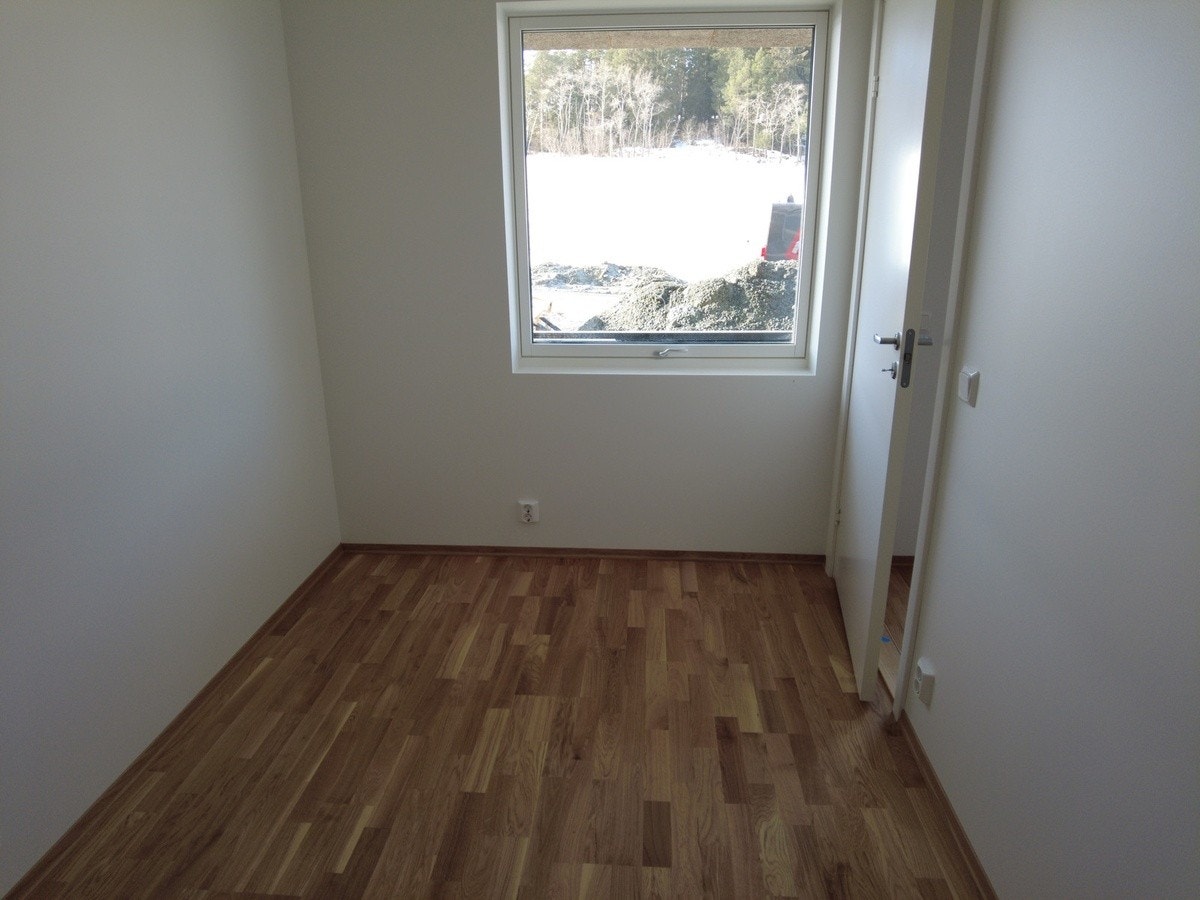 Soverom 2 Parkett på gulv. Galleribilde