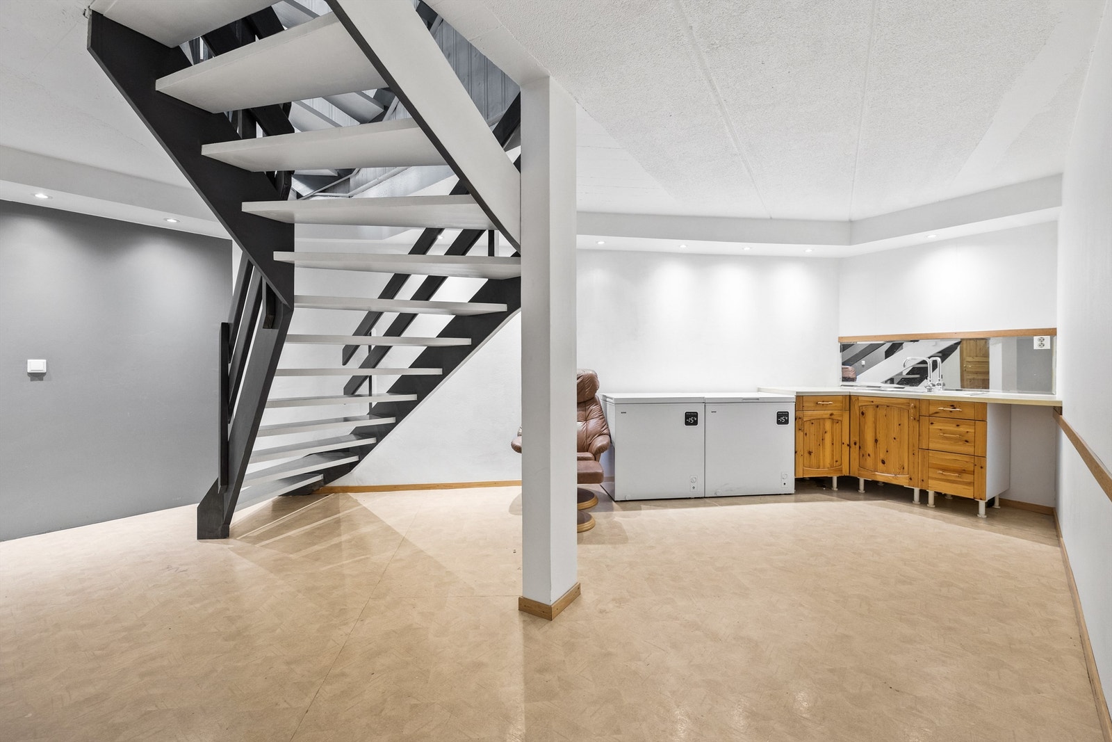 I trappehallen er det satt inn kjøkken Galleribilde