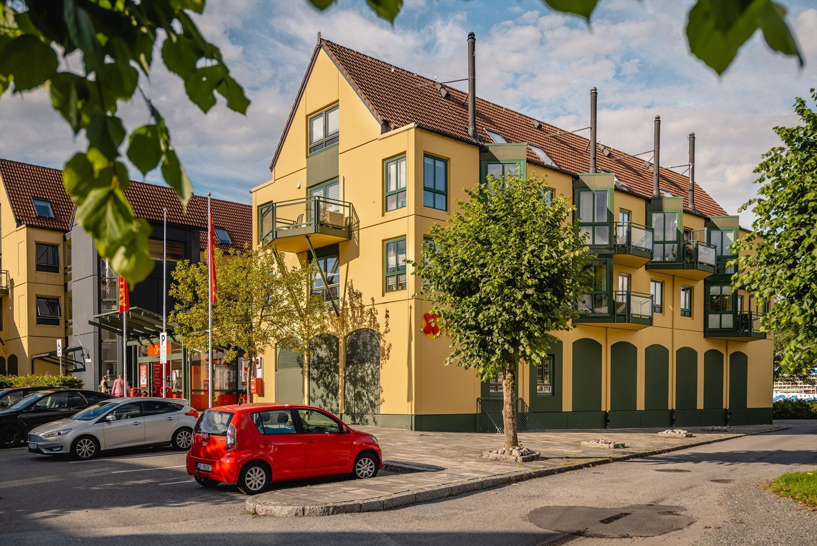 I nabobygget er det en innholdsrik Coop Extra butikk hvilket gjør ukeshandlingen til en lek. Galleribilde