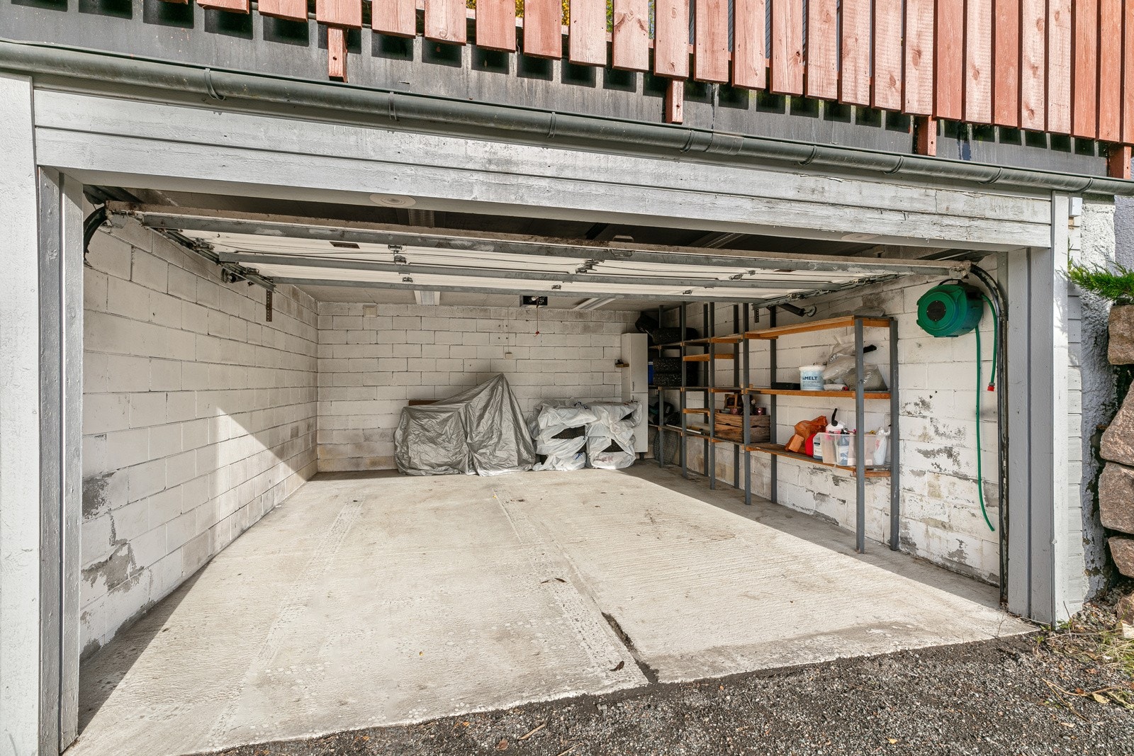 Dobbel garasje Galleribilde