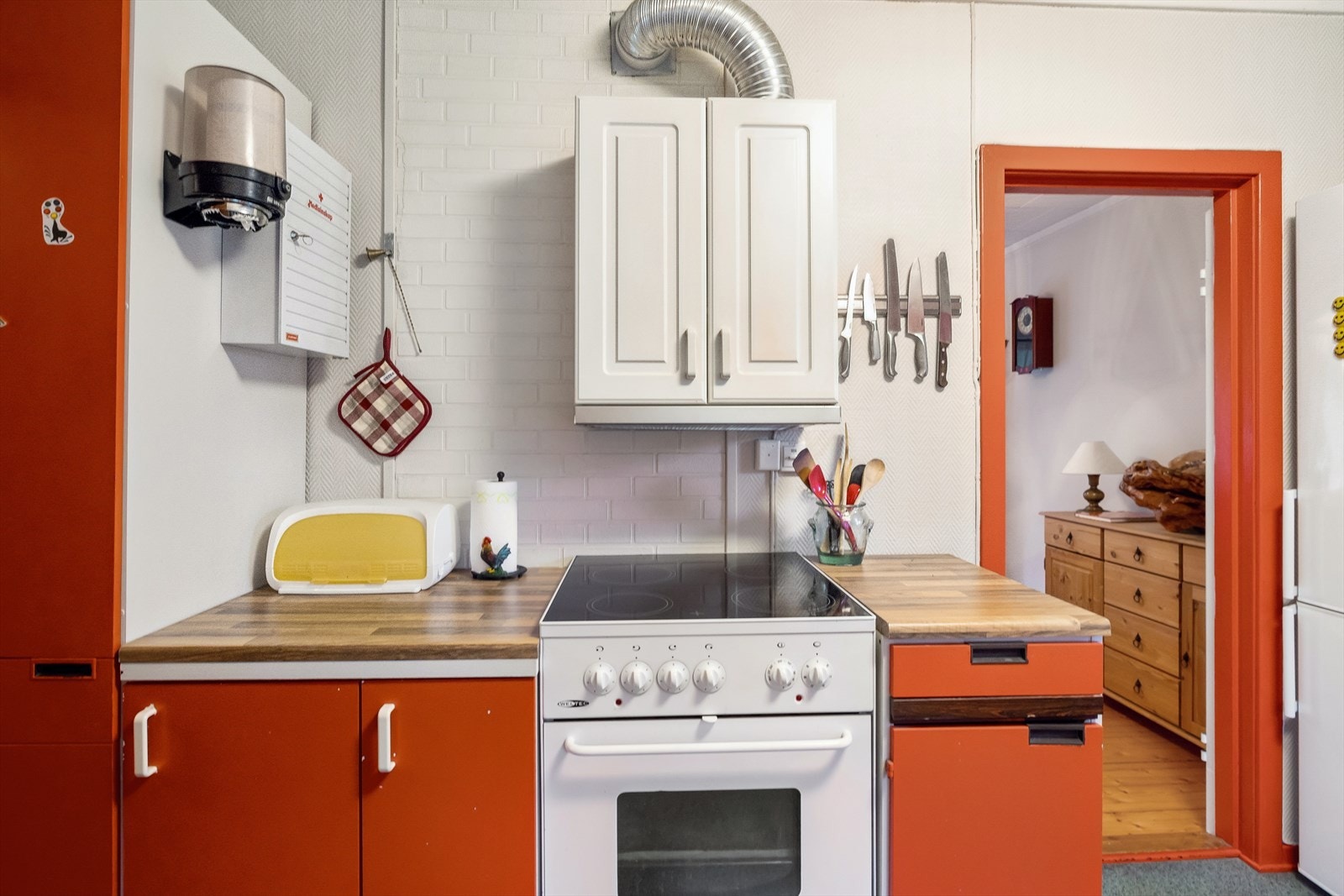 Kjøkkenet har i nyere tid skiftet benkeplater Galleribilde