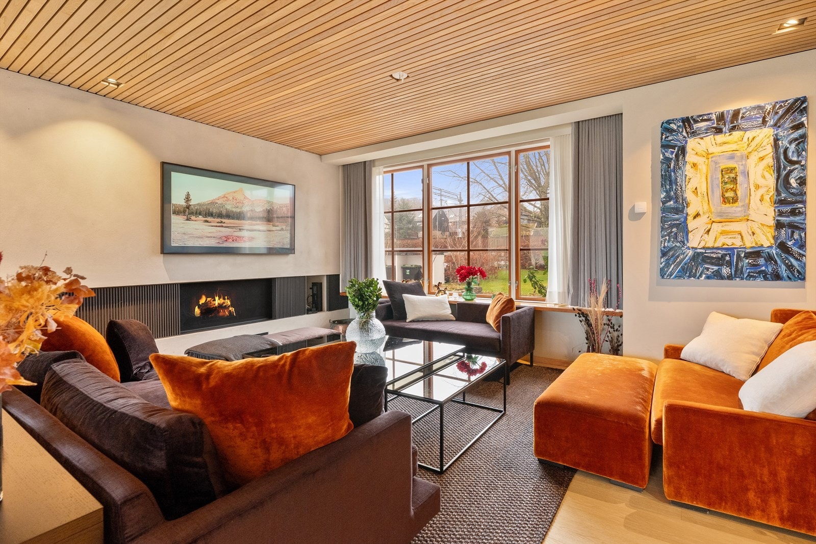 En herlig plass å nyte utsikten mot gårdsrommet Galleribilde