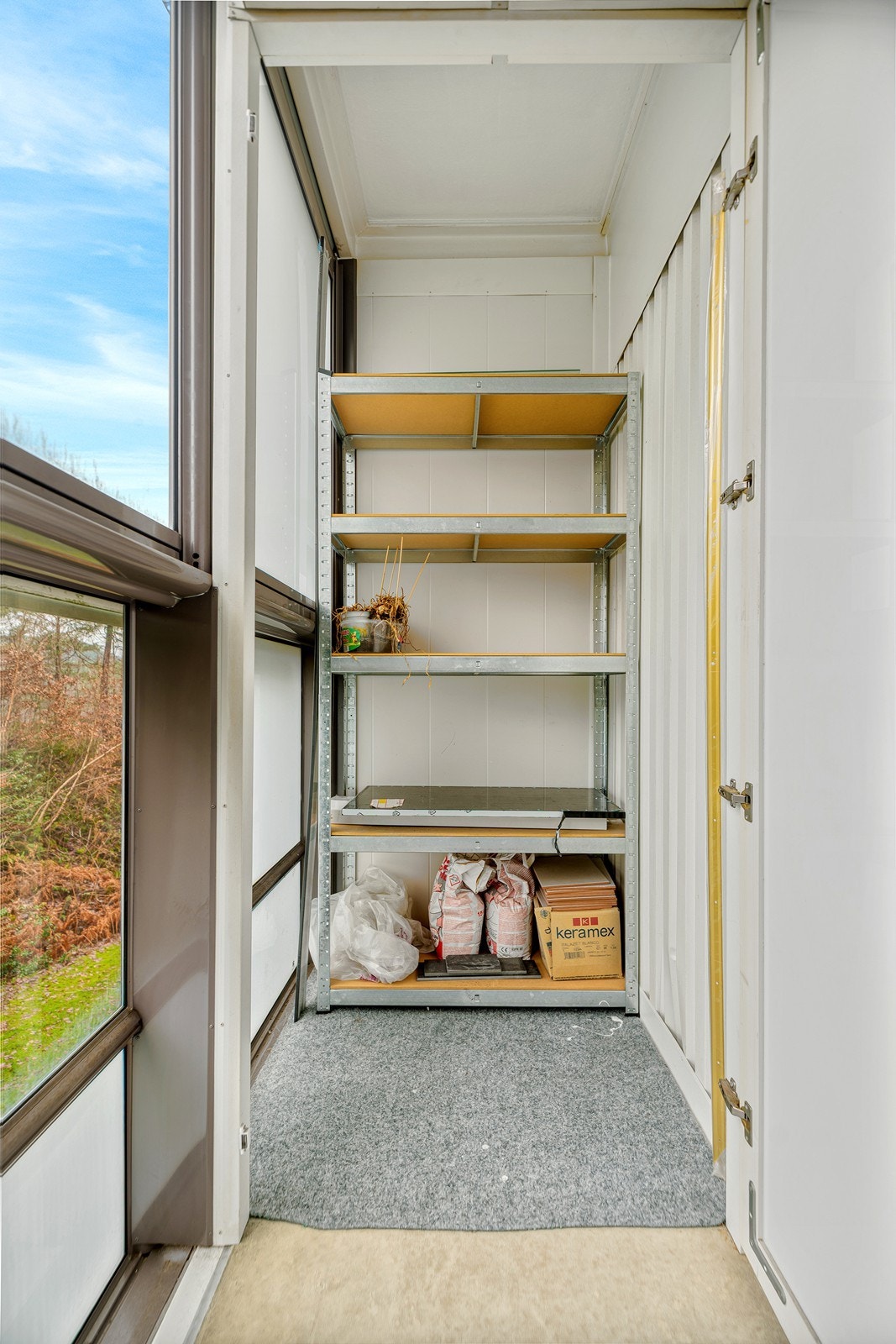 Ekstra bod - perfekt for oppbevaring av alt du ikke trenger til daglig Galleribilde