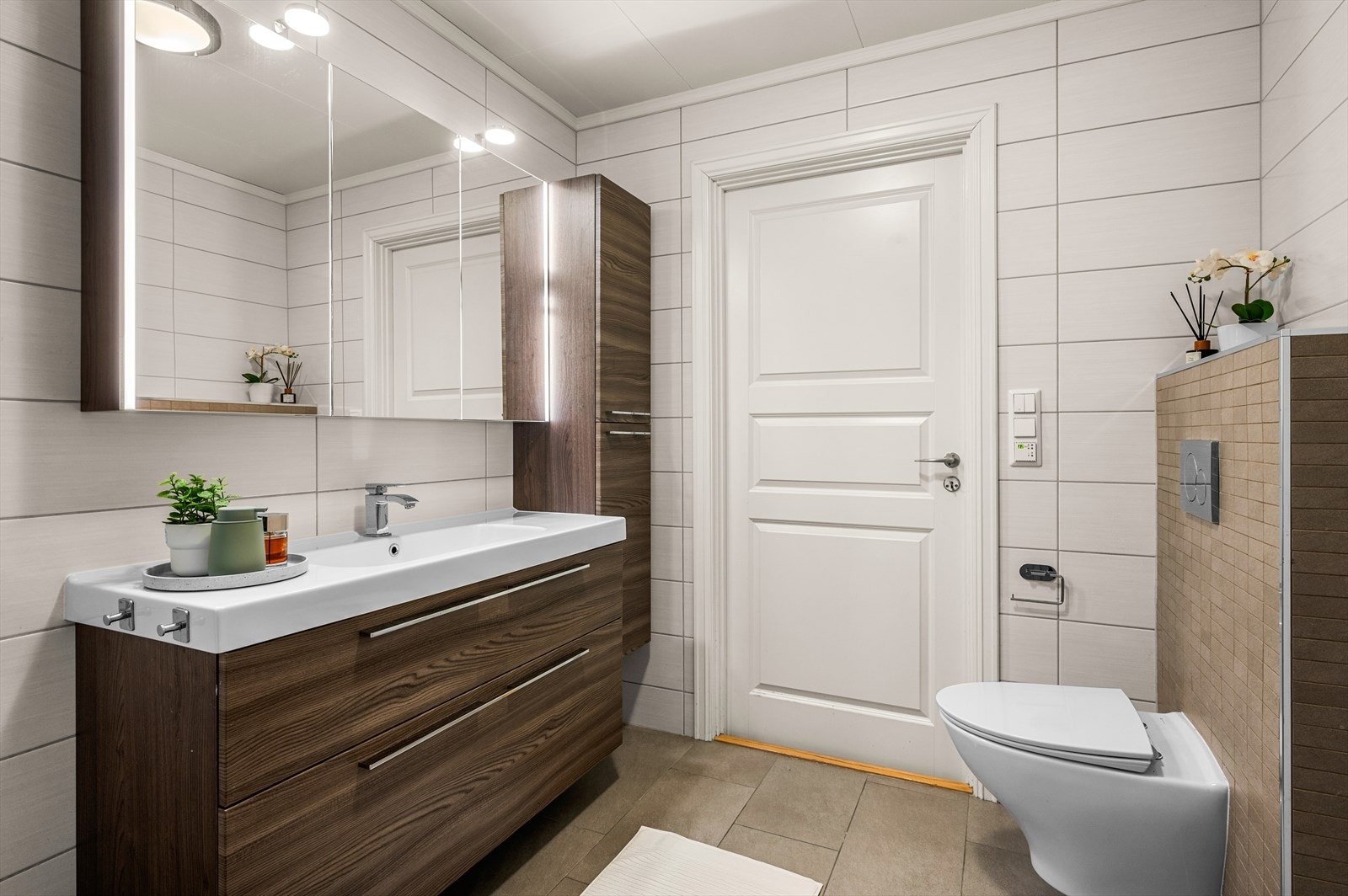 Baderommet innehar også varmekabler i gulv. Galleribilde