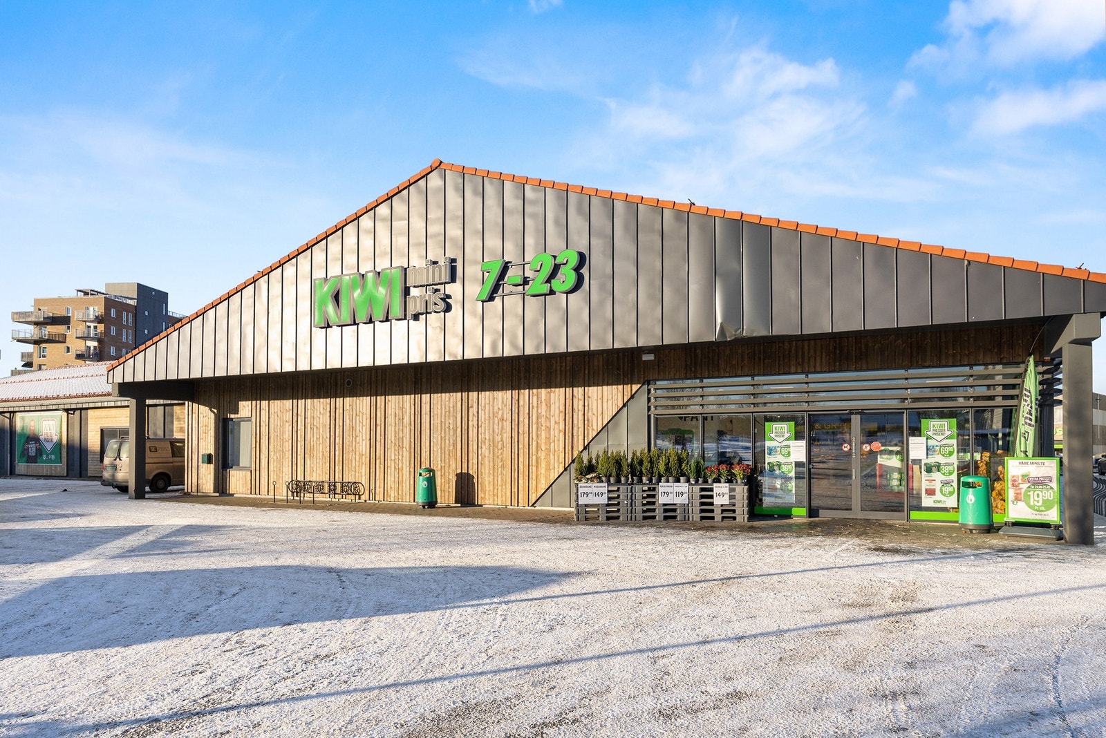 Dagligvarehandelen kan enkelt gjøres på Kiwi, bare 1 minutt unna Galleribilde