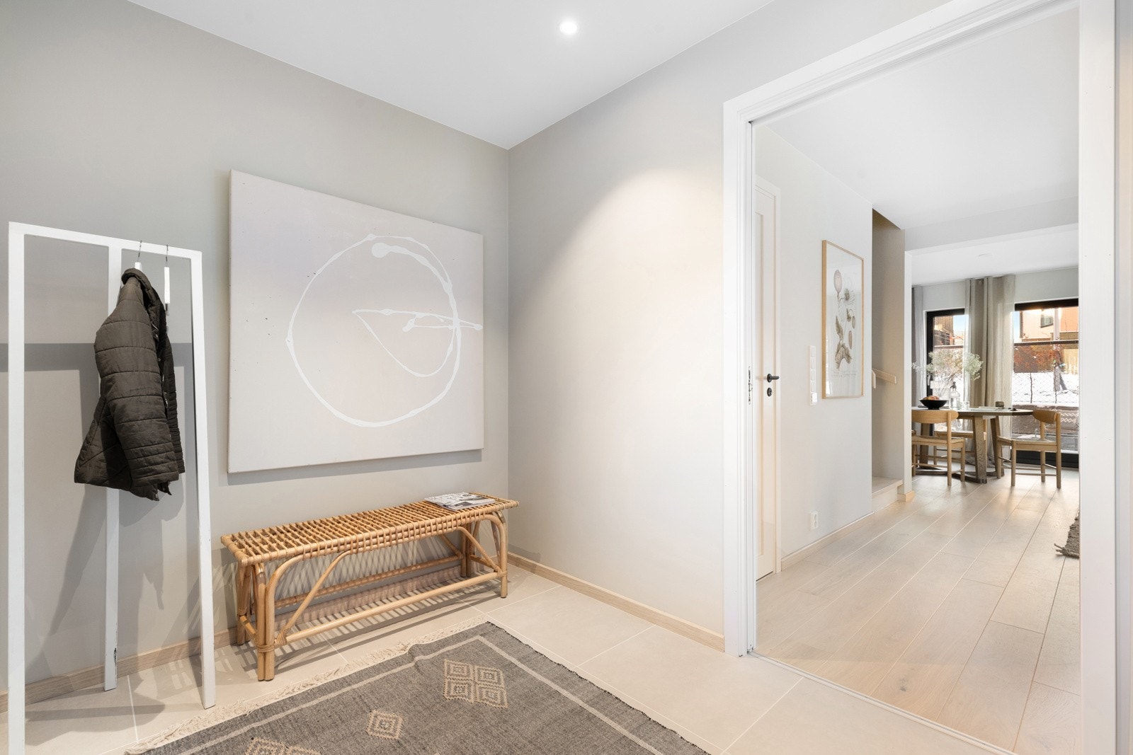 Bildene i annonsen er fra annen bolig i prosjektet. Det er avvik mellom bildene og planløsning/plassering til boligen som selges. Galleribilde