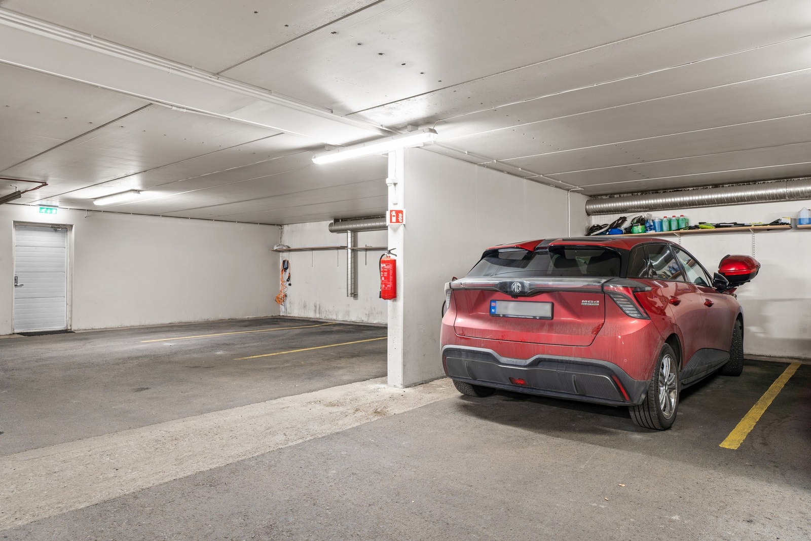 Garasje. Galleribilde