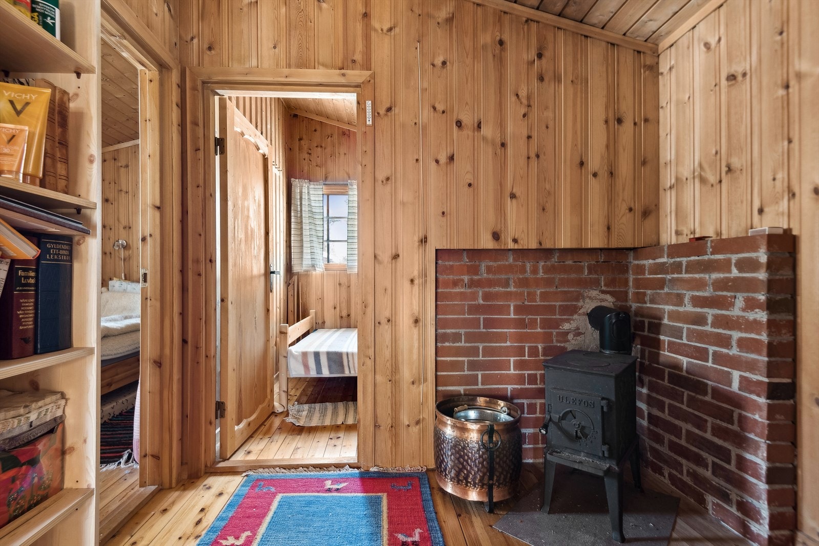 Peisovn i gang ved soverommene Galleribilde