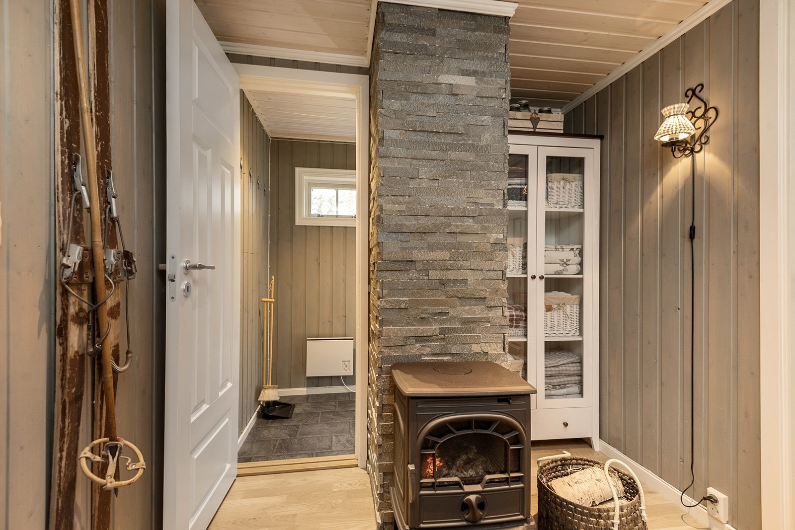 Vedovn for ekstra god varme i gangen. Galleribilde