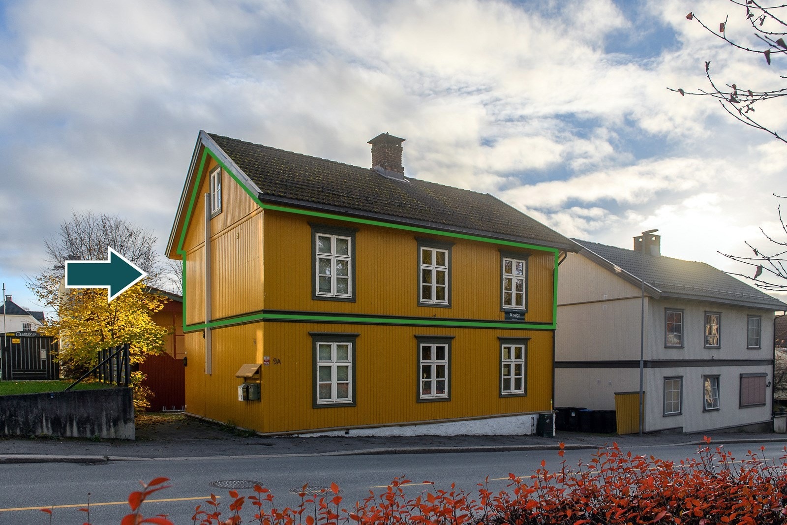 Leiligheten er beliggende i 2. etasje og loftsetasje! Galleribilde