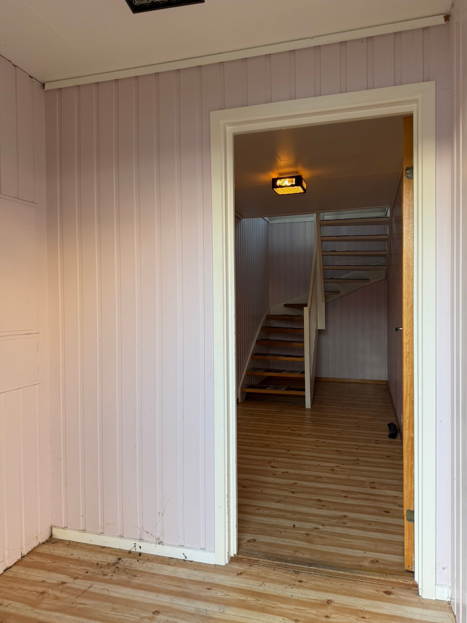 Underetasje - vindfang Galleribilde