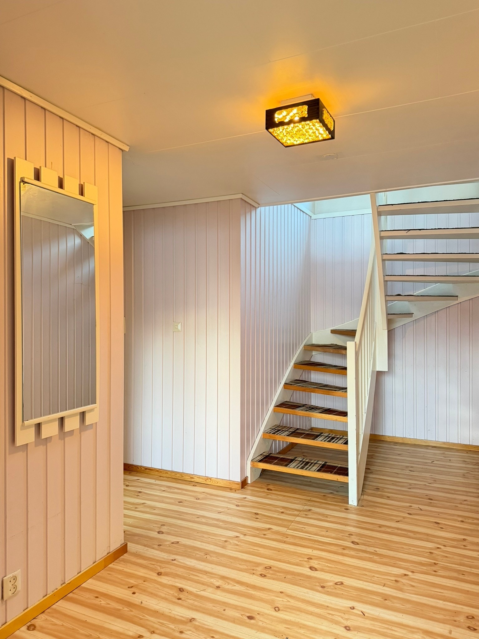 Underetasje - gang/hall Galleribilde