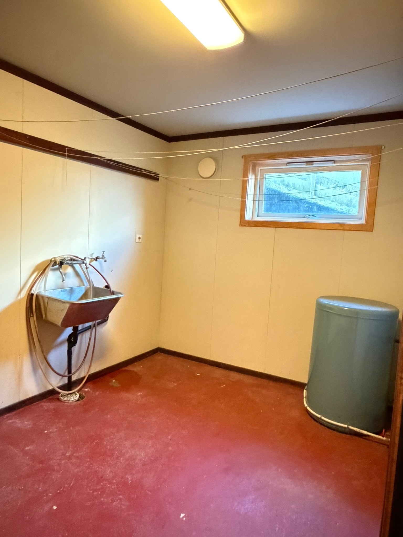 Underetasje - vaskerom Galleribilde