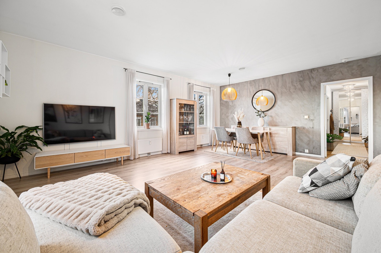 Med sine romslige 71 kvm tilbyr leiligheten en gjennomtenkt og funksjonell planløsning. Galleribilde