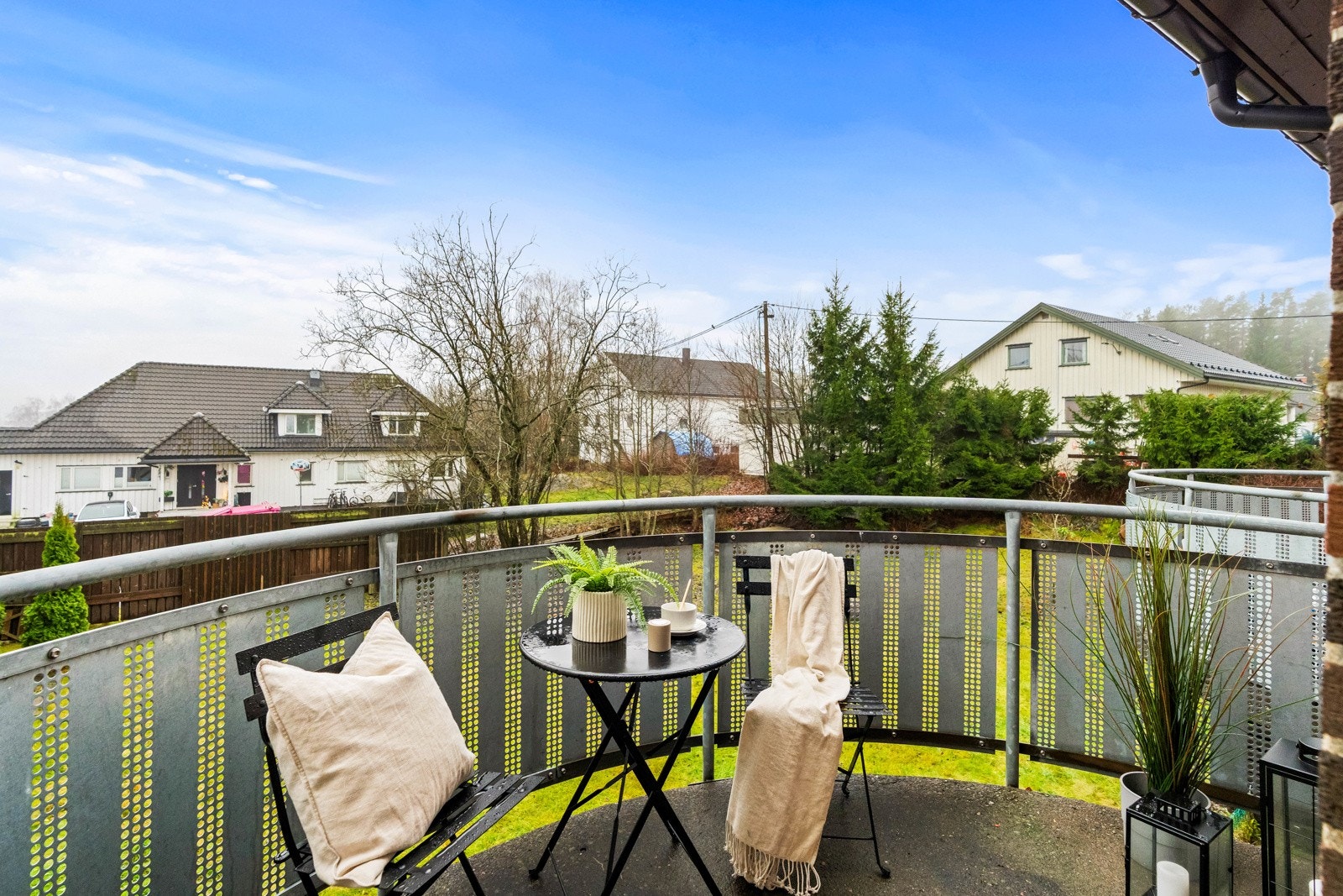 Balkong ut mot bakhage på ca. 5 kvm Galleribilde