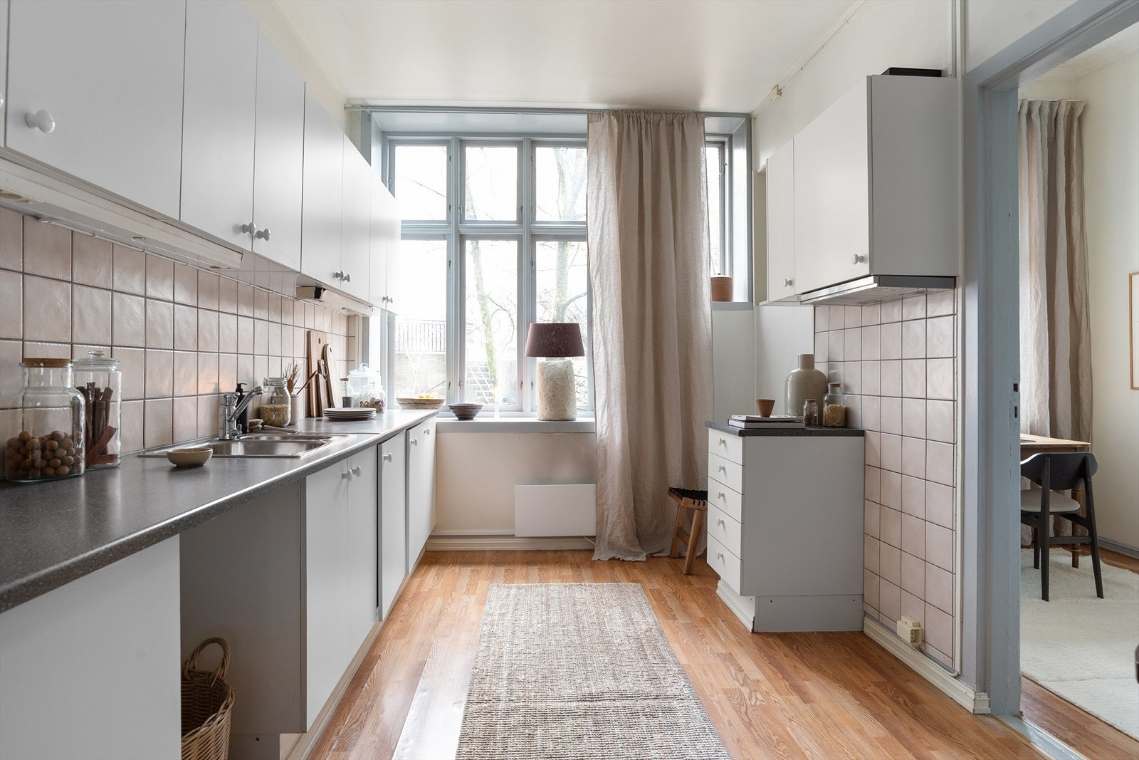 Plass til frittstående hvitevarer Galleribilde