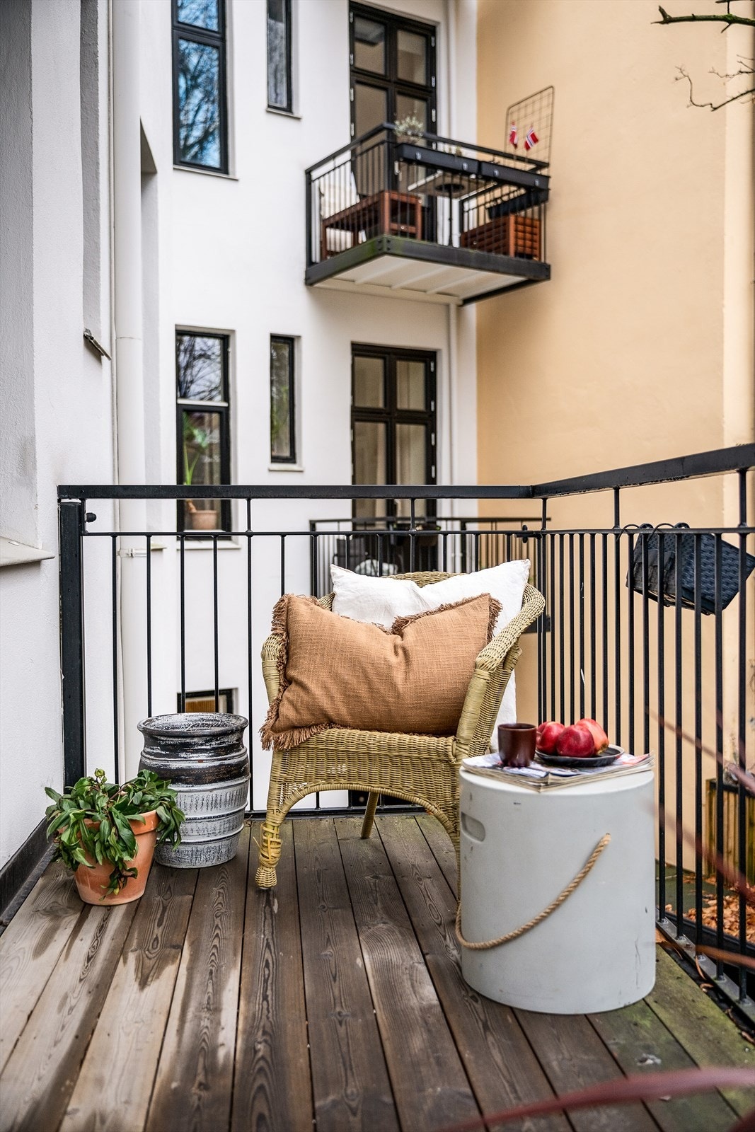 Balkongen er på ca. 5 kvm. Galleribilde