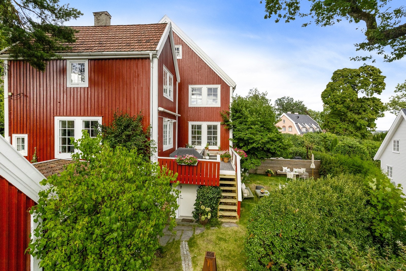 Utvendig malt i 2022 Galleribilde