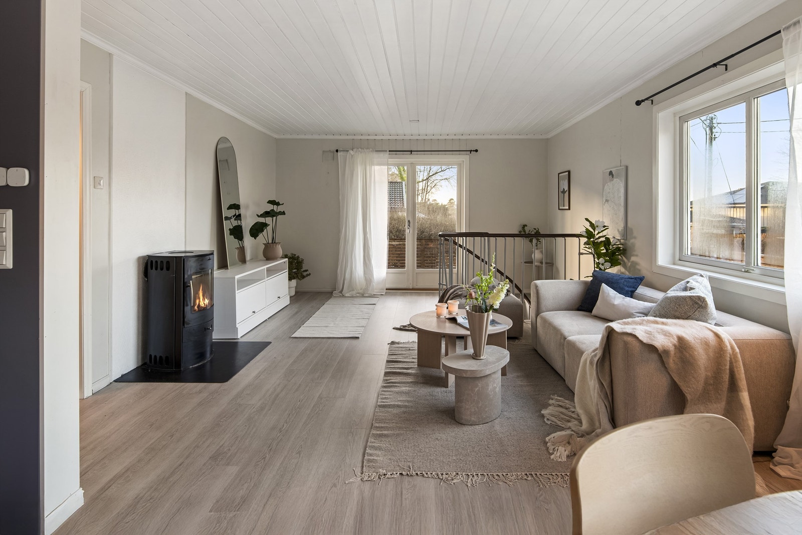 Fra stuen er det direkte adkomst til terrassen Galleribilde