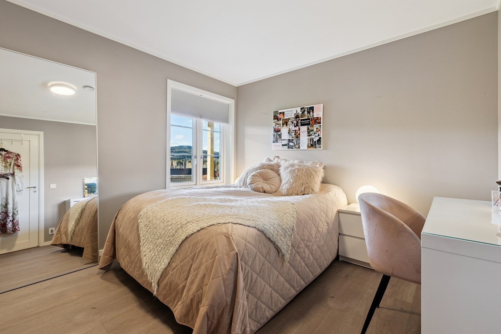 Soverom II Galleribilde