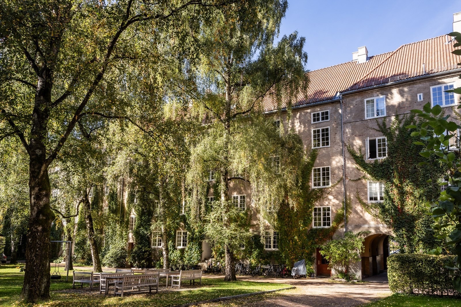 Her bor man i et av Fagerborg/Majorstuens mest ettertraktede kvartaler, med umiddelbar nærhet til Bogstadveien, hyggelige kaféer, parker og svært gode kollektivforbindelser Galleribilde