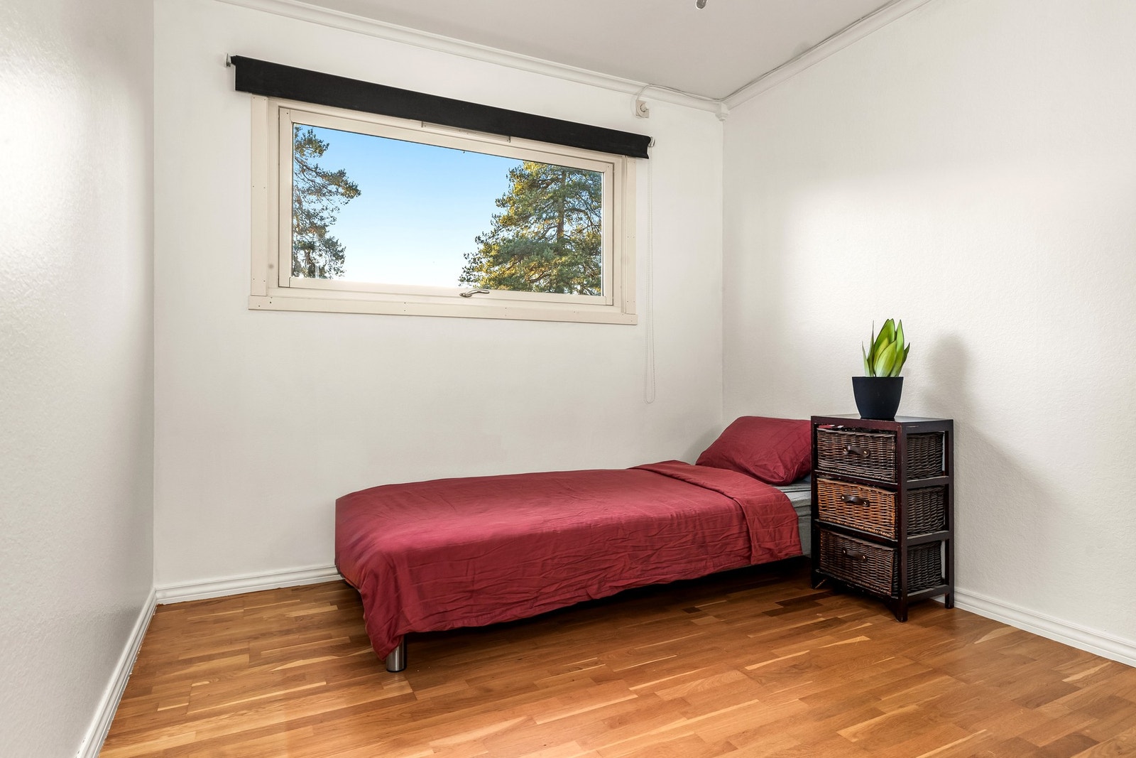 De øvrige to soverommene fungerer godt som tradisjonelle barnerom, et hjemmekontor eller som gjesterom - perfekt for avslapning og privatliv. Galleribilde