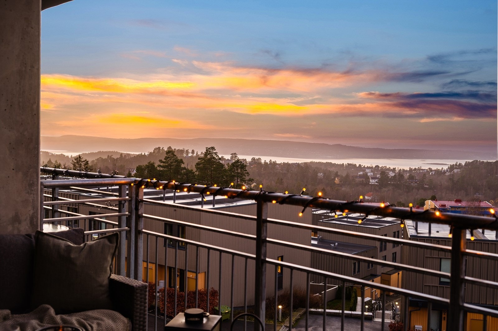 Nydelig utsikt mot Bunnefjorden og området rundt. Galleribilde