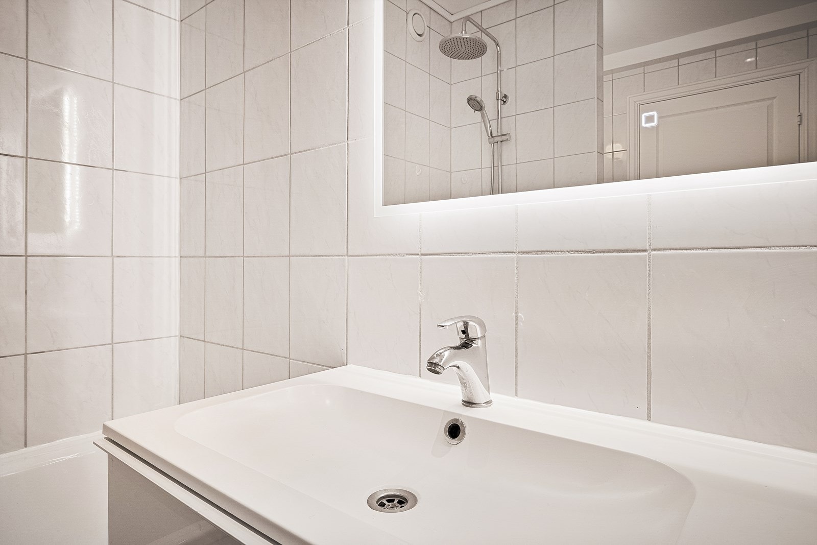 Nytt speil med lys Galleribilde