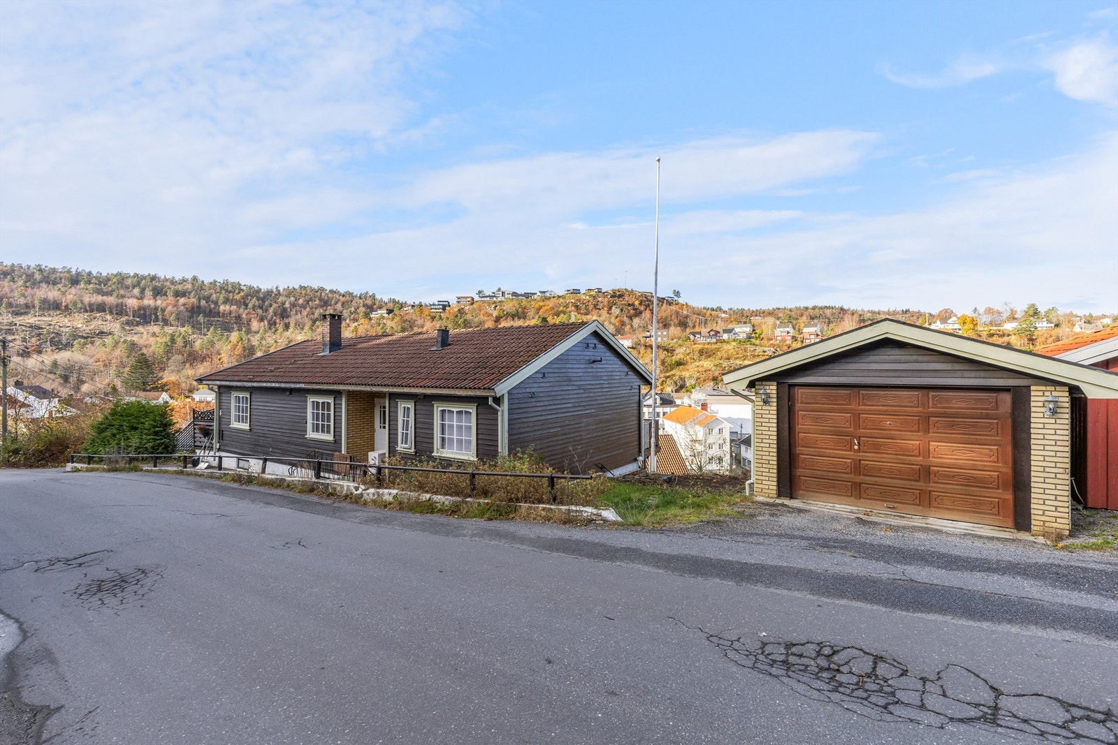 Flott og sentral eiendom med nydelig utsikt. Galleribilde