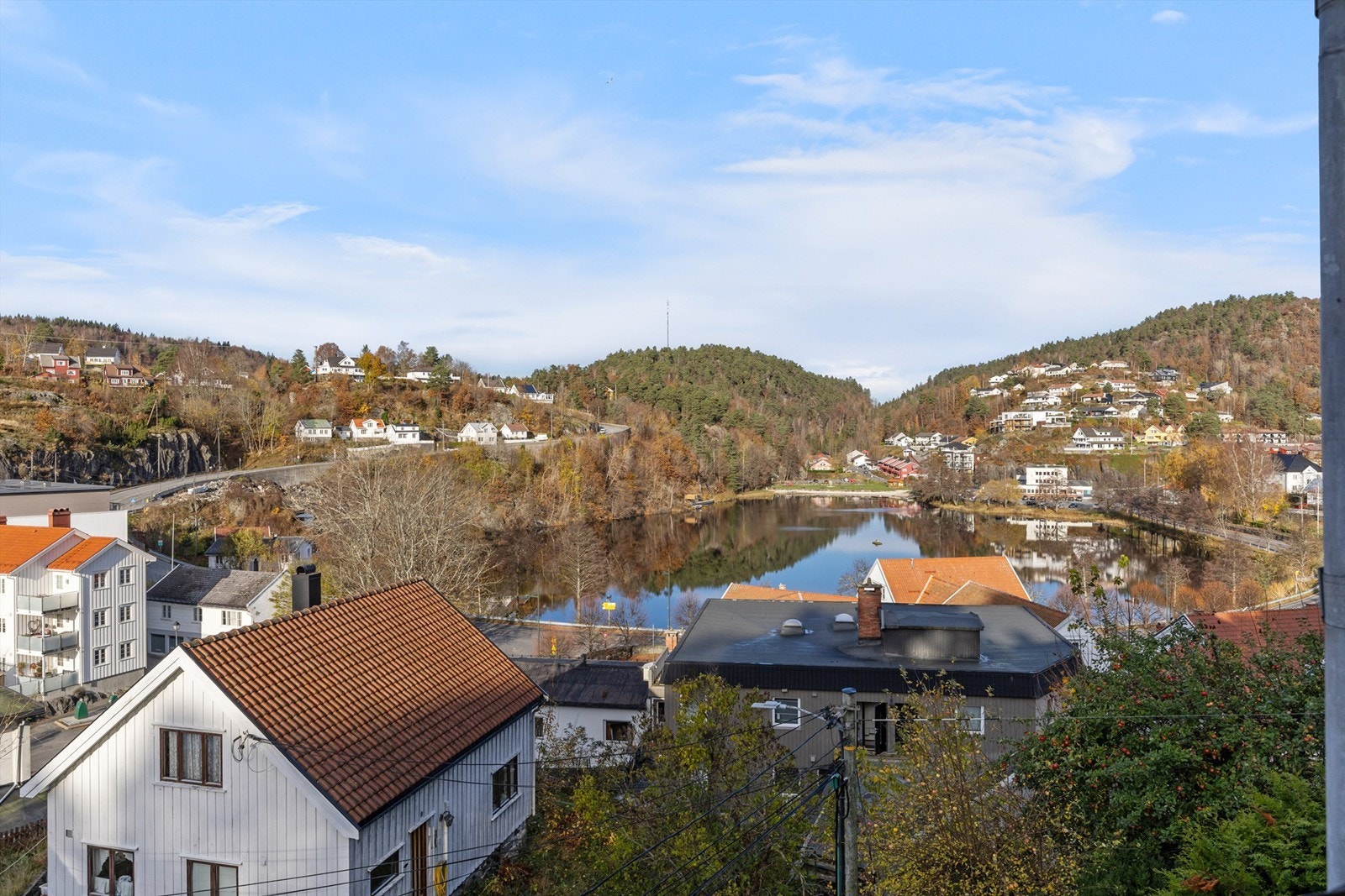 Fantastisk utsikt til Tjenna. Galleribilde