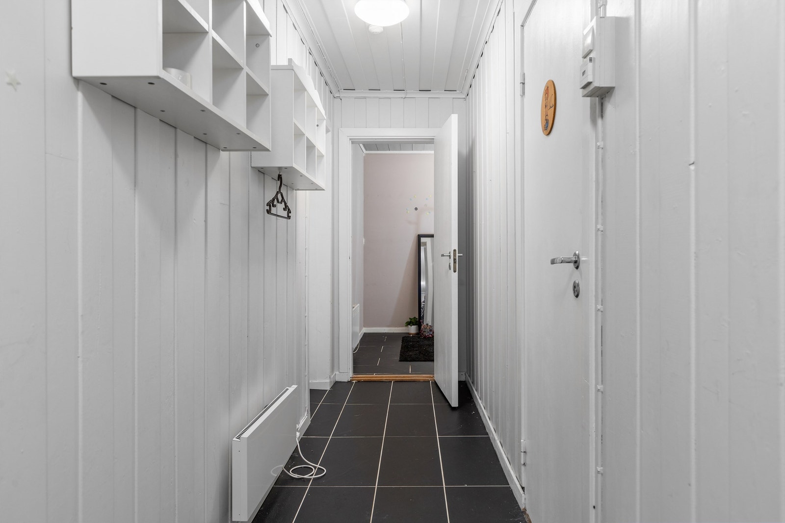 Mellomgang. Galleribilde