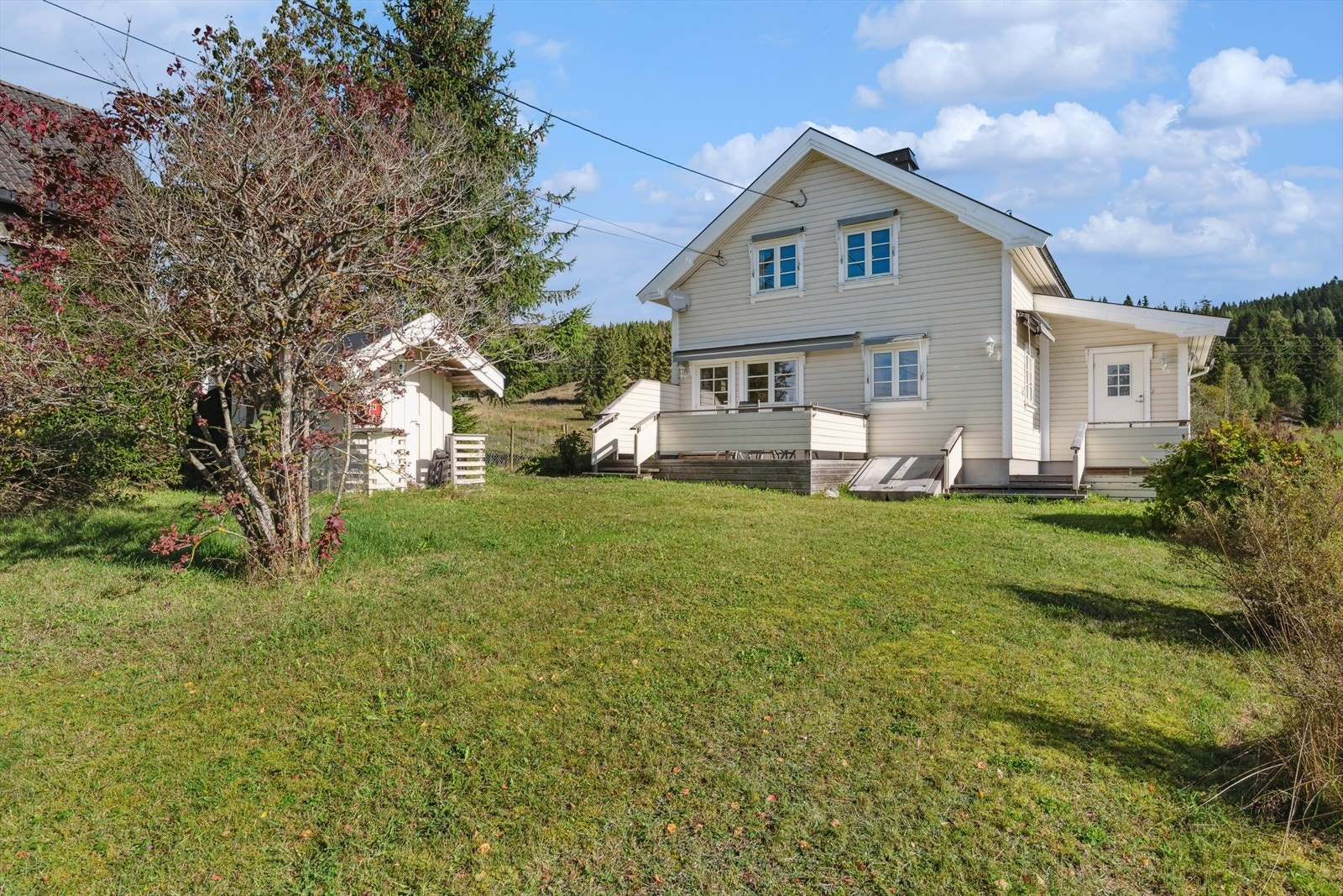 Hyggelig enebolig med landlig beliggenhet. Galleribilde