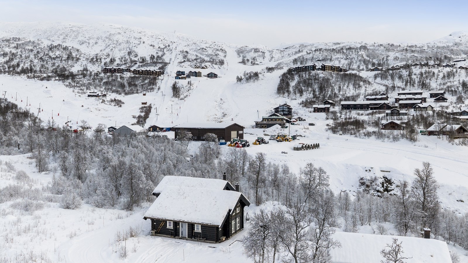Det er parkeringsmuligheter i felles gårdsrom. Galleribilde