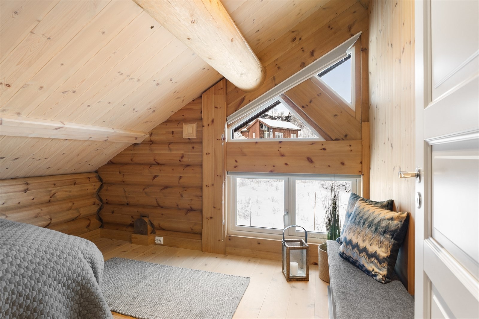 Hems: Soverom nr. 3 Galleribilde