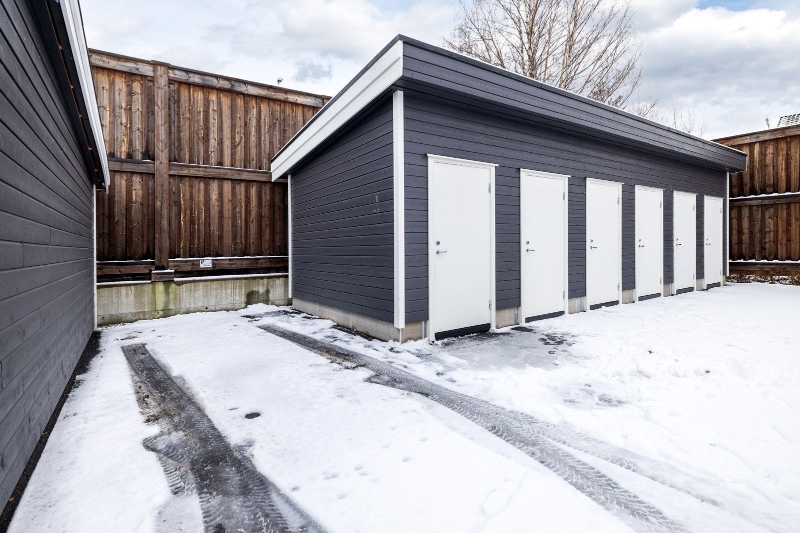 I et felles bodbygg medfølger en privat bod på 5 m². Galleribilde