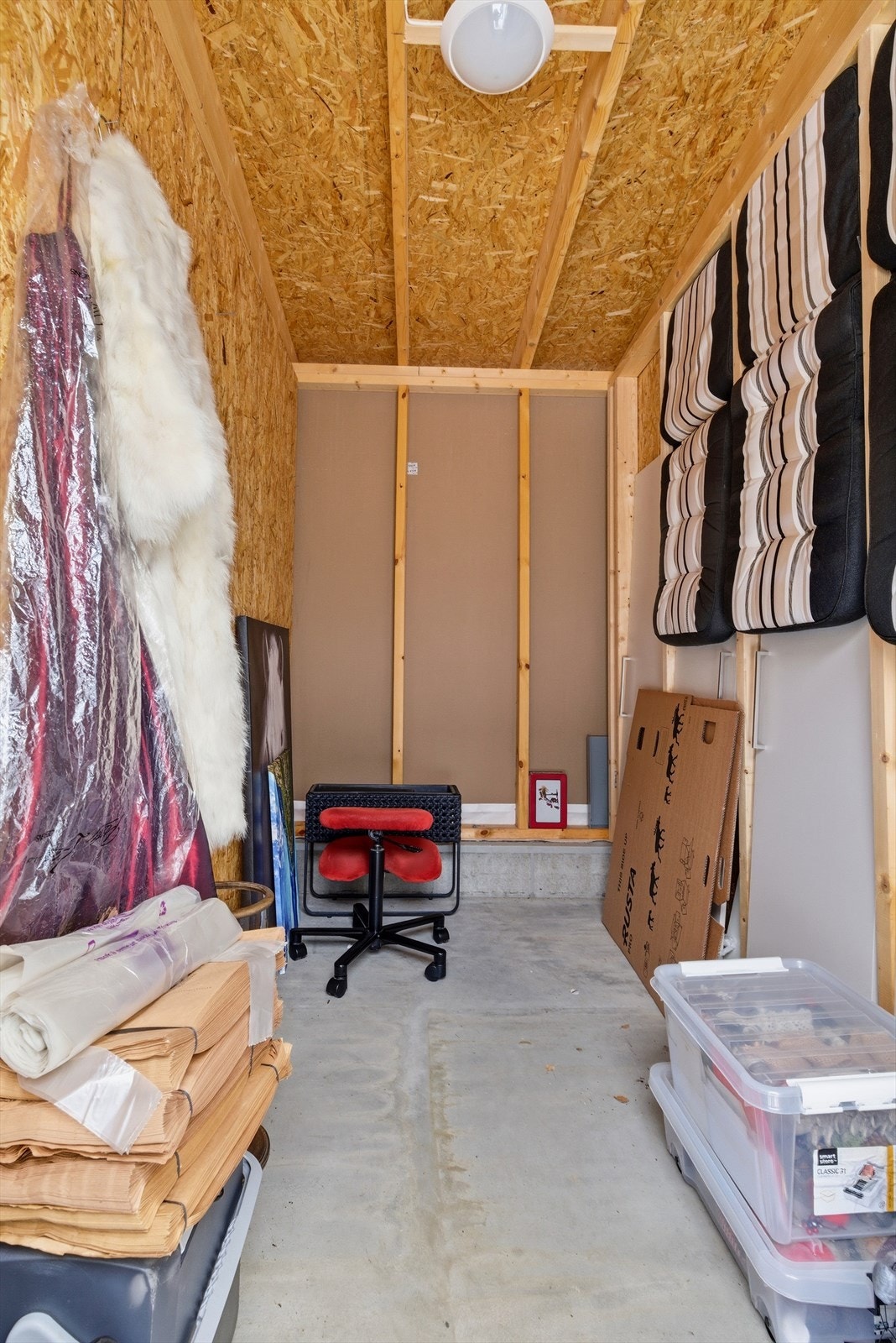 Boden gir god plass til lagring av dekk, sportsutstyr og annet. Galleribilde