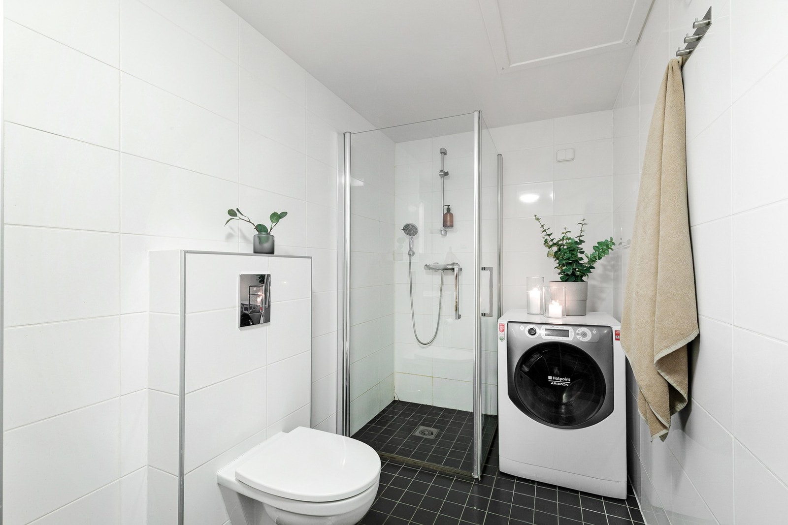 Det er opplegg for vaskemaskin. Galleribilde