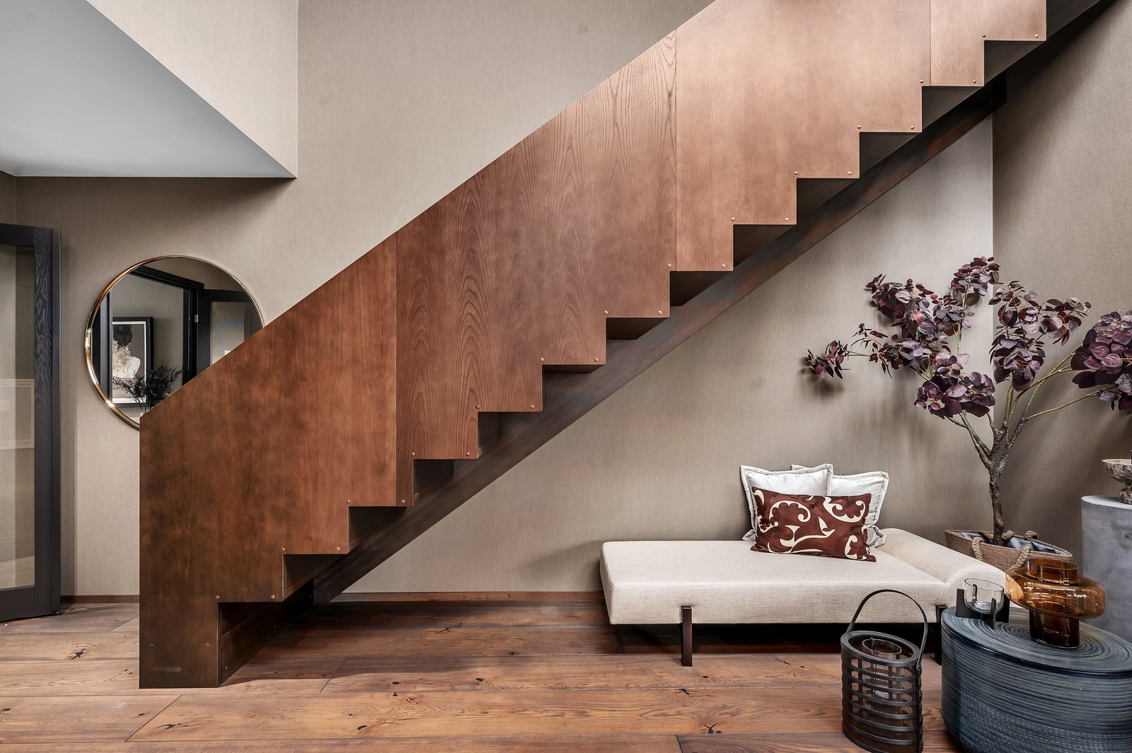 Trapp opp til takterrasse sett fra stue/kjøkken. Galleribilde